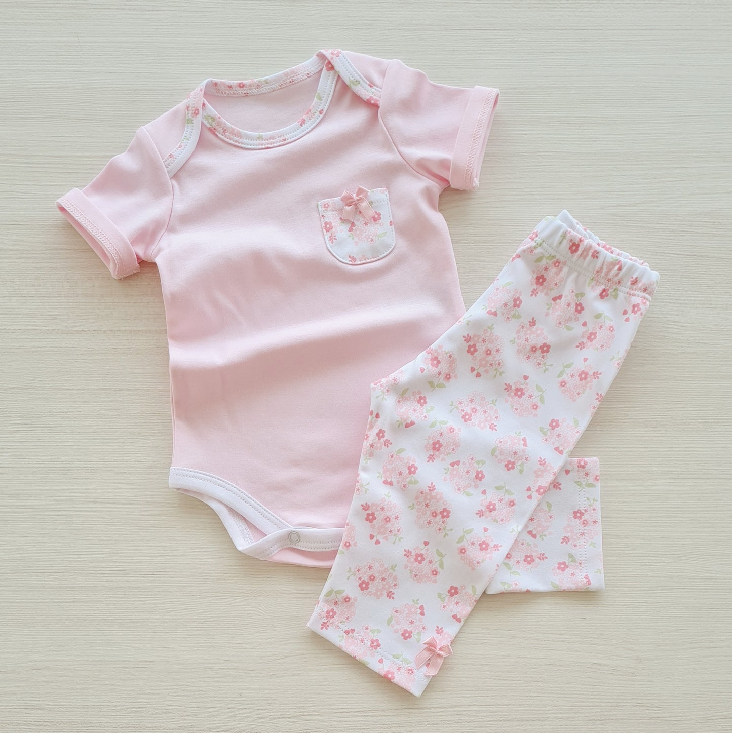 Blossom short body + pants