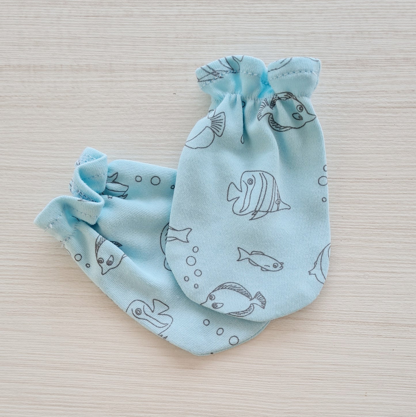 Fishy Mittens - Kuttie U Israel