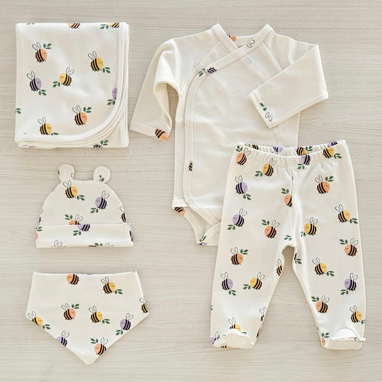 Bees Set 5pcs